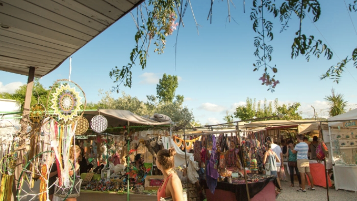 Mercadillo de las Dalias Ibiza.